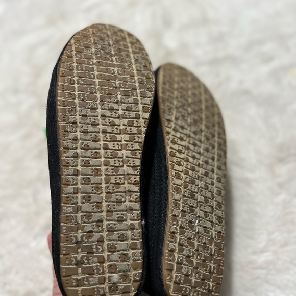 Sanuk black slip on shoe womens size 9 - Picture 5 of 8
